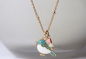 Preview: Meise Halskette Charm Vogel vergoldet mit Emaille als niedliches Geschenk für sie für Frauen und Mädchen süßer Blaumeise Anhänger mit Kette
