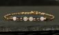 Preview: Edelstein Armband Rosenquarz / Perlen Armband gold / Geschenk für Sie / Himmlisches Armband / Festliches Armband / minimalistisch / boho