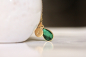 Preview: Personalisierte Kette Smaragd gold / Geschenk für Sie / Persönlicher handgemachter Schmuck / minimalistisches Geschenk Kette / GeburtssteinPersonalisierte Kette Smaragd gold / Geschenk für Sie / Persönlicher handgemachter Schmuck / minimalistisches Gesche