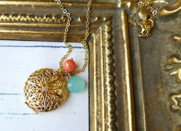 Kette - AAA Aqua Chalcedon mit Jade - Medaillon