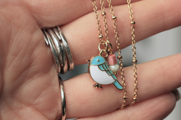 Meise Halskette Charm Vogel vergoldet mit Emaille als niedliches Geschenk für sie für Frauen und Mädchen süßer Blaumeise Anhänger mit Kette