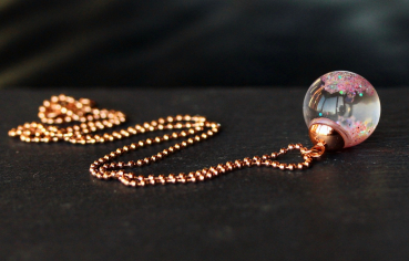 Wasser Kette Glitzer in rosé / Geschenk für Sie / Glaskugel Kette mit Glitzer / Schneekugel Kette / originelles Geschenk / Party Schmuck