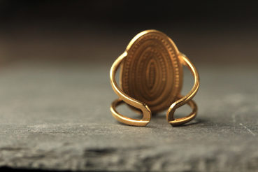 Boho Ring Patina echt vergoldet mit geometrischem Mandala als besonderes Geschenk für sie