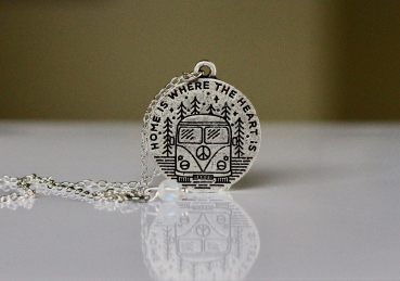 Kette Reise / Zuhause ist, wo dein Herz ist - Home is where the heart is / Weltreisende Geschenk /Geschenk Naturfreunde / Besonderer Schmuck