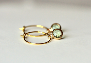 Creolen vergoldete Ohrringe / Himmlische Ohrringe / besonderer Schmuck / Geschenk für Sie / Geburtsstein / Personalisiertes Geschenk