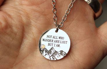 Kette Lost Opal Sonnenaufgang / Geschenk Weltreisende / Geschenk Teenager / Geschenk Wanderlust / Berge Schmuck / Geschenk für sie /Hoffnung