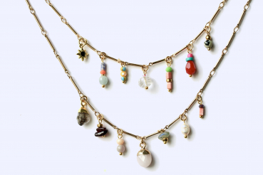 MultiCharm Kette Bunte Chunky Halskette Layering Schmuck echt vergoldet Handgemacht mit Edelsteinen böhmischen Glasperlen Geschenk für sie