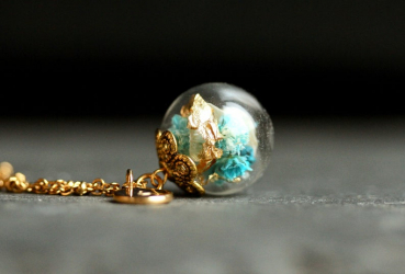 Personalisierte Kette Blüten - Gold Schmuck / Geschenk für Sie / Personalisiertes Geschenk handgefertigt Blumen / Initial Schmuck / blau