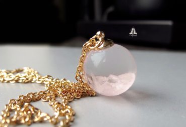 Terrarium Kette - Rosenquarz im Wasser