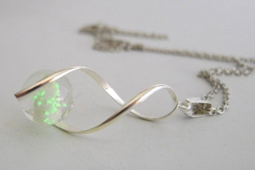 Kette - Phosphoreszierende Lampworkperle - Nachtleuchtend