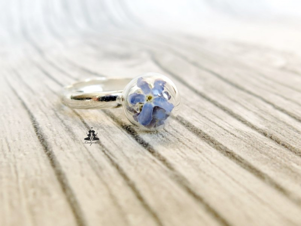 Ring - Echtes Vergissmeinnicht in Glaskugel - silber