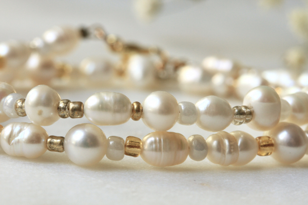 Handgefertigte Perlenkette Süßwasserperlen Halskette als Perlen Choker ein modernes romantisches Geschenk für sie für Frauen und Teenager