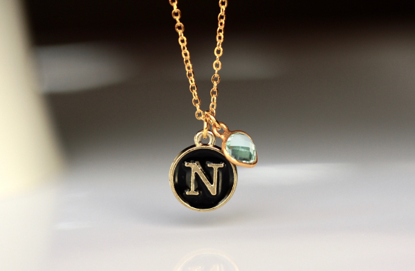 Personalisierbare Kette Geburtsstein mit Initial / Personalisiertes Geschenk / Geschenk für Sie / Geburtstag Schmuck / Initial Kette