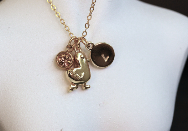 Halskette Huhn Geburtsstein Initial Gravur