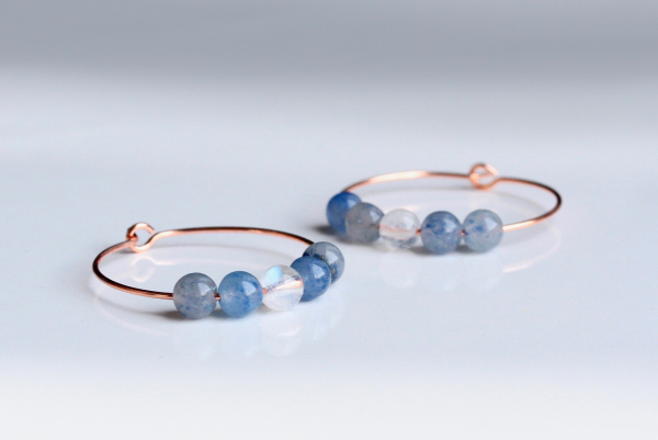 Perlen Creole Ohrringe - Kreole mit Aquamarin und Aventurin / Geschenk für Sie / Edelstein Ohrringe / Moderne Kreolen