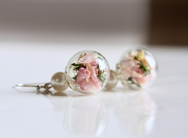 Silber Ohrringe Rosenblätter und Moos mit Perle / 925 / Geschenk für Verliebte / Geschenk für Sie / Beste Freundin / Verlobte / Mutter /