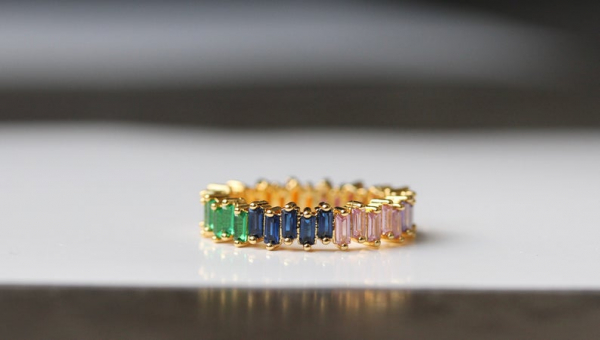 Himmlischer Zirkonia Ring gold / Baguette ring vergoldet / Regenbogen ring / Stackable Ring / Statement Ring / Eternity / geschenk für sie