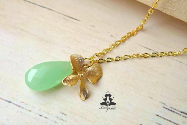 Kette *Grüner Chalcedon Orchidee* Gold