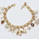 Vergoldetes Perlen Armband Charm: Edelstahl Armschmuck mit Engel und Fee