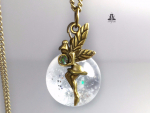 Glitzer Kette Schneekugel, Himmlische Fee mit ihrer Zauberkugel und grünen Glitzerstaub in den Händen /Märchenhaftes Geschenk für Sie